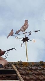 Girouette les pigeons sur mât laiton